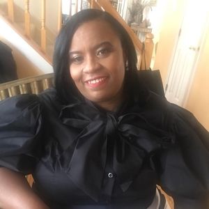 Meet your Posher, Denise